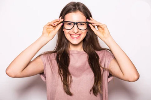 How to Find the Perfect Pair of Women’s Prescription Glasses?